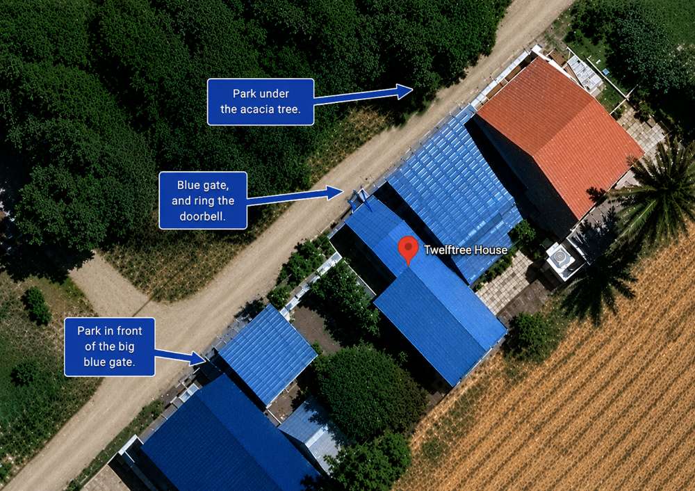 Aerial parking and entrance map showing where to park at Twelftree Wellness Centre and the location of the blue gate and doorbell.